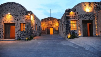 Santorini Arts Factory: Art Festival in Santorini