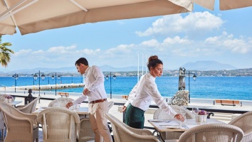 Σπέτσες: Τριήμερη γιορτή γεμάτη γεύσεις και κοκτέιλ στο Poseidonion Grand Hotel