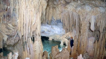Σπήλαιο Διρού: Το ωραιότερο λιμναίο σπήλαιο του κόσμου βρίσκεται στη Μάνη