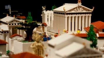 Lego Acropolis gifted from Australians to the Acropolis Museum