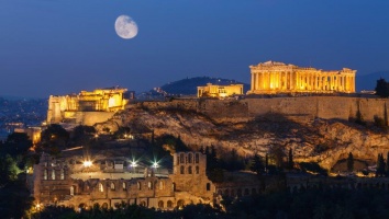 Art Night Athens: Μια νύχτα-γιορτή τέχνης στην Αθήνα