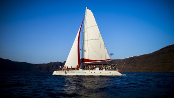 Orabel Suites: Enjoy the absolute mini cruise in Santorini