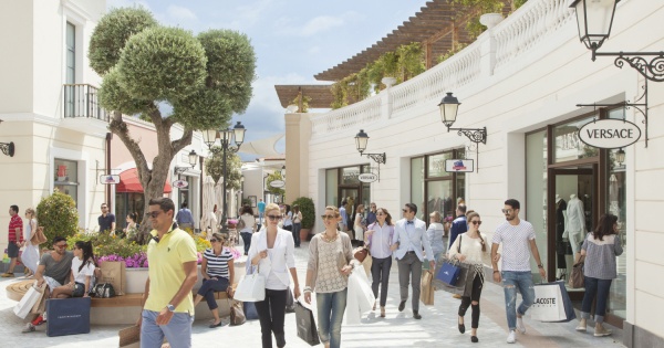 nike mcarthurglen athens