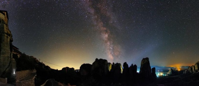 Meteora: Among the top 8 destinations in the world for stargazing