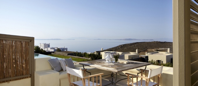 Stay 5 Pay 4 at Diles & Rinies luxury villas in Tinos