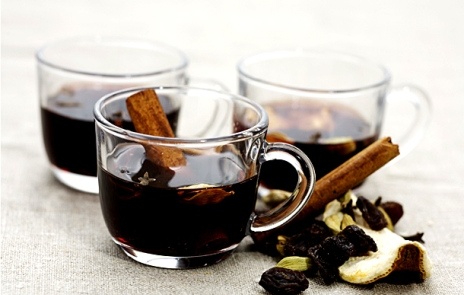 Glögg: the festive mulled wine that will gladden our hearts and keep us warm for Christmas 