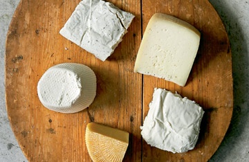 We visit Ios and indulge in the island’s awarded cheeses