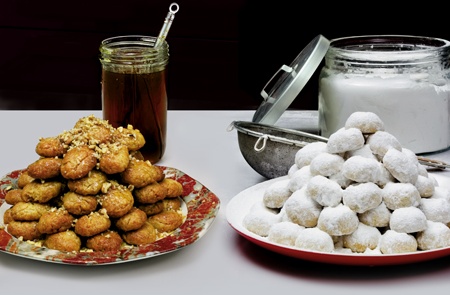 Greek Christmas pastry | Recipes for Kourabiedes and Melomakarona 