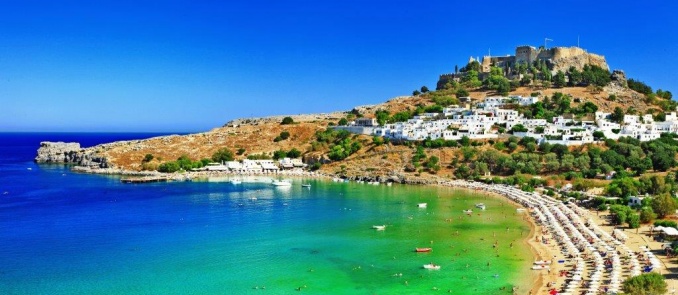 Lindos: the beautiful Cycladic village of Rhodes