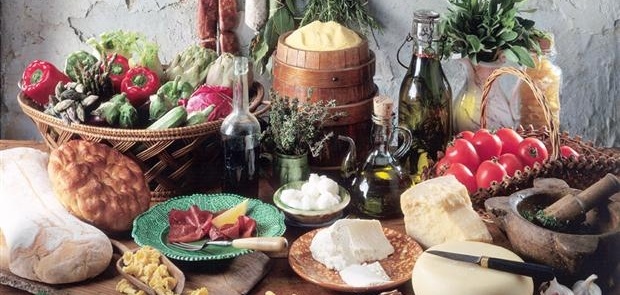The Cretan diet : Tradition and taste from the Mediterranean 