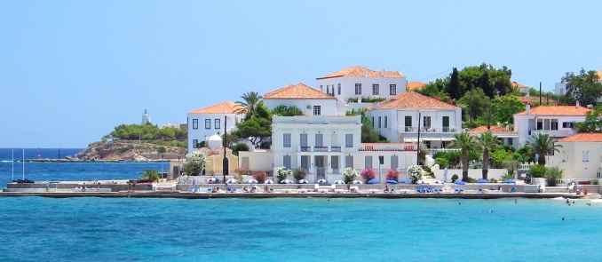 Spetses: The island of the endless Greek summer