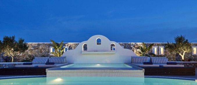 Orabel Suites: Stay 5 Pay 4 in Santorini this October
